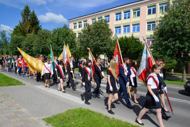 Przemarsz uczestników Jubileuszu 100-lecia Jagiełły